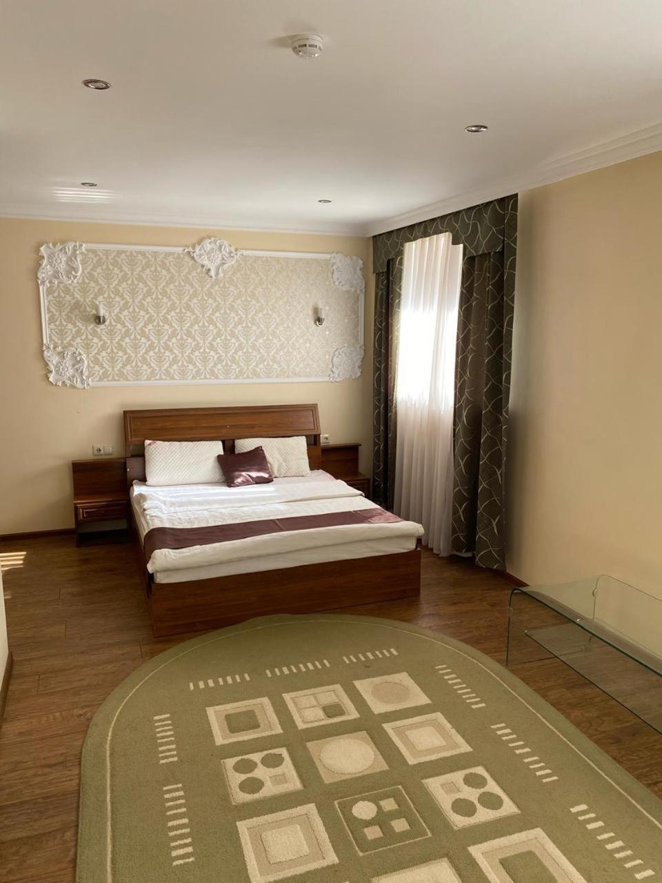 Sky Luxe Hotel Астана Экстерьер фото