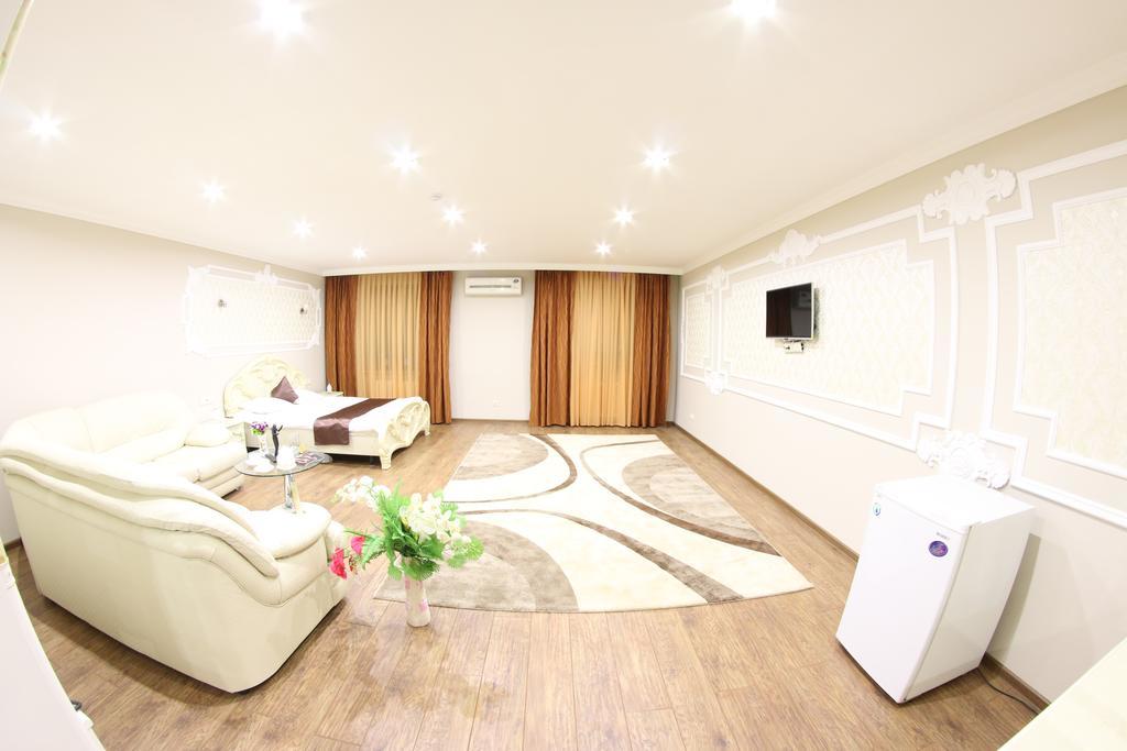 Sky Luxe Hotel Астана Экстерьер фото